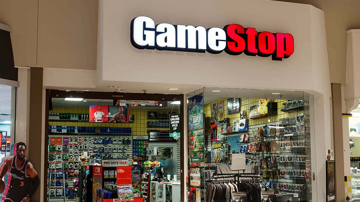 CEO da GameStop diz que fim da mídia física é “irrelevante”; entenda